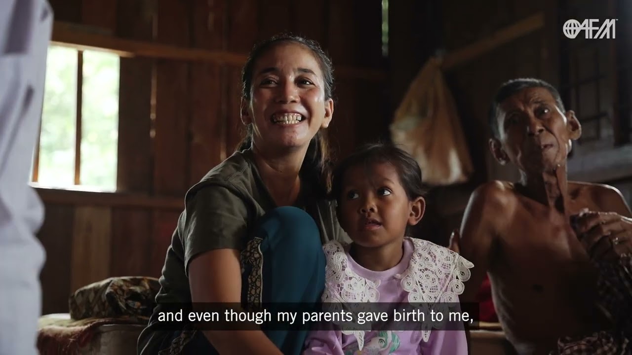 A woman learns to read the Bible and leads worship after converting to Christianity
